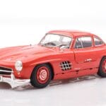 Mercedes 300 SL W198 Gullwing Rot Minichamps 1:18
