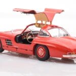 Mercedes 300 SL W198 Gullwing Rot Minichamps 1:18 - image 5 of 8