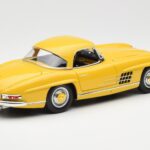 Mercedes 300 SL W198 Roadster Gelb Norev 1:18 - image 3 of 8