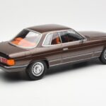Mercedes 500 SLC C107 Braun KK-Scale 1:18 - image 2 of 6
