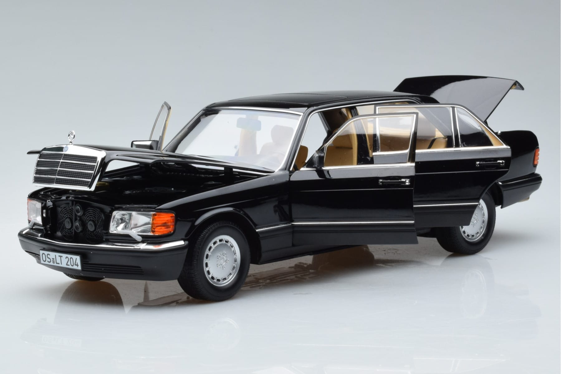 Mercedes 560 SEL W126 Schwarz Norev 1:18 183793 Metall – Bild 2 von 7