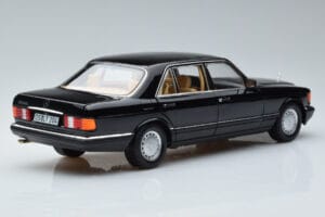 Mercedes 560 SEL W126 Schwarz Norev 1:18 183793 Metall – Bild 3 von 7
