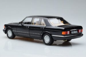 Mercedes 560 SEL W126 Schwarz Norev 1:18 183793 Metall – Bild 6 von 7