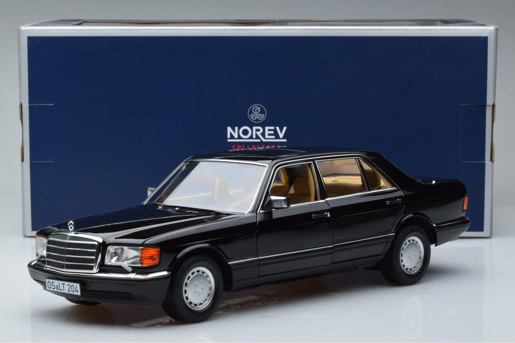 Mercedes 560 SEL W126 Schwarz Norev 1:18 183793 Metall – Bild 7 von 7