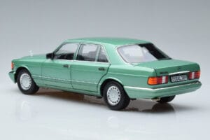 Mercedes 560 SEL W126 Hellgrün Norev 1:18 183469 Metall – Bild 6 von 7