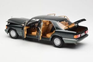 Mercedes 560 SEL W126 Night Grün Metallic Dealer Edition Norev 1:18 B66040626 Metall – Bild 5 von 8
