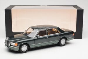 Mercedes 560 SEL W126 Night Grün Metallic Dealer Edition Norev 1:18 B66040626 Metall – Bild 8 von 8
