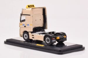 Mercedes Actros Gigaspace IAA 2012 Taxi NZG 1:50 MM0015 Metall – Bild 3 von 4