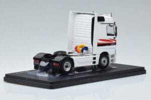 Mercedes Actros MP1 Weiss IXO 1:43 TR064 Metall – Bild 2 von 6