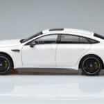 Mercedes AMG GT 63 S X290 Weiss Norev 1:18 183445 Metall - image 4 of 7