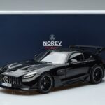 Mercedes AMG GT C190 Black Series Schwarz Norev 1:18 183900 Metall - image 7 of 7