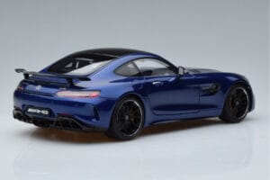 Mercedes AMG GT R C190 Brillantblau AUTOart 1:18 76334 Metall – Bild 3 von 7