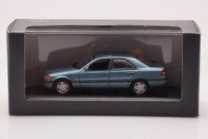 Mercedes C-Class W202 C220 Petrol Metallic Minichamps 1:43 B66005705 Metall – Bild 3 von 3