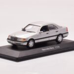 Mercedes C-Class W202 C220 Silber Minichamps 1:43 - image 2 of 4