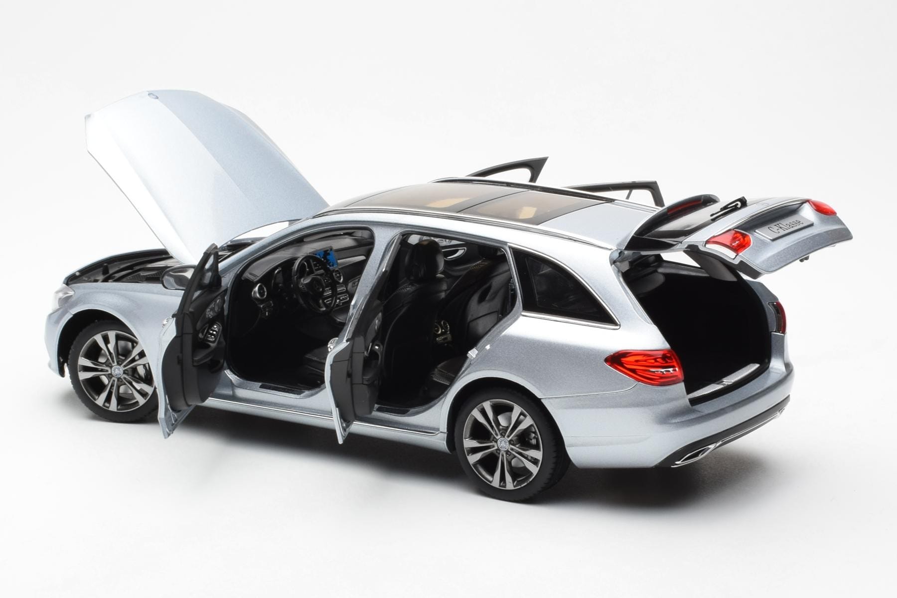 Mercedes C-Class W205 T-Modell Silber Asia Exclusive Norev 1:18 183865 Metall – Bild 5 von 8