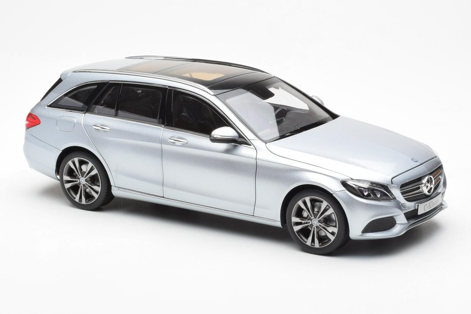 Mercedes C-Class W205 T-Modell Silber Asia Exclusive Norev 1:18 183865 Metall – Bild 6 von 8