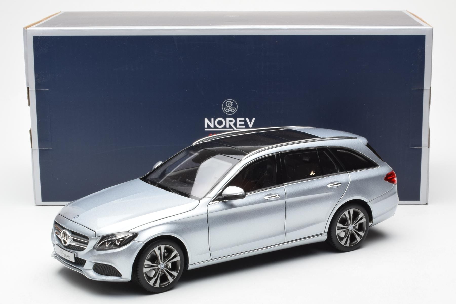 Mercedes C-Class W205 T-Modell Silber Asia Exclusive Norev 1:18 183865 Metall – Bild 8 von 8