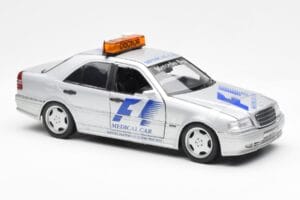 Mercedes C-Class W202 AMG Medical Car F1 1997 UT Models 1:18 26106 Metall – Bild 4 von 6