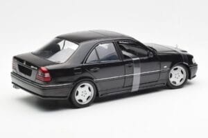 Mercedes C-Class W202 C36 AMG Schwarz Metallic UT Models 1:18 26102 Metall – Bild 2 von 6