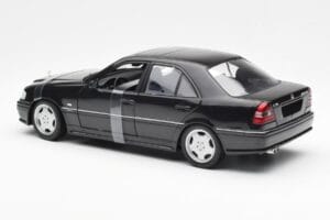 Mercedes C-Class W202 C36 AMG Schwarz Metallic UT Models 1:18 26102 Metall – Bild 5 von 6