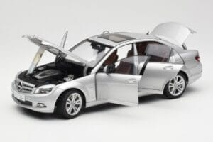 Mercedes C-Class W204 Avantgarde Silber AUTOart 1:18 B66962368 Metall – Bild 2 von 8