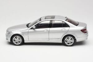 Mercedes C-Class W204 Avantgarde Silber AUTOart 1:18 B66962368 Metall – Bild 4 von 8