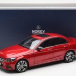Mercedes C-Class W205 Rot Metallic Asia Exclusive Norev 1:18 - image 8 of 8