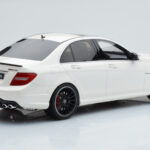 Mercedes C63 AMG W204 Weiss GT Spirit 1:18 - image 2 of 6