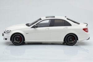 Mercedes C63 AMG W204 Weiss GT Spirit 1:18 GT166 Resin – Bild 3 von 6