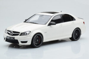 Mercedes C63 AMG W204 Weiss GT Spirit 1:18