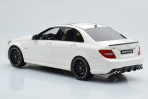 Mercedes C63 AMG W204 Weiss GT Spirit 1:18 GT166 Resin – Bild 5 von 6