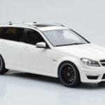 Mercedes C63 AMG S204 T-Modell Weiss GT Spirit 1:18 - image 4 of 8