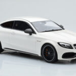 Mercedes C63S AMG C205 Coupe Weiss GT Spirit 1:18 - image 4 of 6