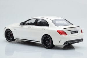 Mercedes C63S AMG W205 Weiss GT Spirit 1:18 B66960370 Resin – Bild 5 von 6