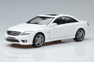 Mercedes CL63 AMG C216 Weiss AUTOart 1:18 76167 Metall