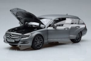 Mercedes CLS Shooting Brake X218 Alanite Grau Norev 1:18 B66960117 Metall – Bild 2 von 7