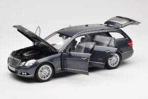 Mercedes E-Class S212 T-Modell Tenorit Grau Metallic Minichamps 1:18 B66962447 Metall – Bild 2 von 8