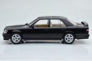 Mercedes E-Class W124 Tuning Schwarz MCG 1:18 MCG18341 Metall – Bild 3 von 6