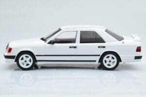 Mercedes E-Class W124 Tuning Weiss MCG 1:18 MCG18343 Metall – Bild 3 von 6