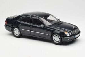 Mercedes E-Class W211 Blau Metallic Kyosho 1:18 B66962147 Metall – Bild 6 von 8
