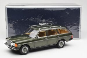 Mercedes 230T W123 T-Modell Grün Metallic Norev 1:18 183730 Metall – Bild 8 von 8