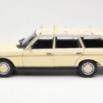 Mercedes 230T W123 T-Modell Taxi Norev 1:18 - image 4 of 8