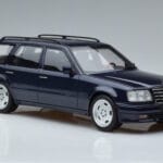 Mercedes E36 AMG S124 Blau Otto 1:18 OT753 Resin - image 4 of 6