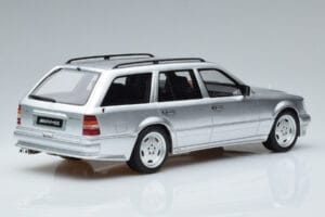 Mercedes E36 AMG S124 Silber Otto 1:18 OT889 Resin – Bild 2 von 6