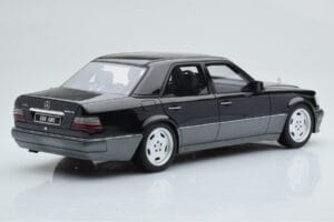 Mercedes E60 AMG W124 Schwarz Otto 1:18 OT131 Resin – Bild 2 von 6