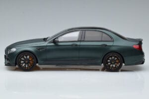 Mercedes E63 AMG Brabus 800 W213 Grün GT Spirit 1:18 GT208 Resin – Bild 3 von 6