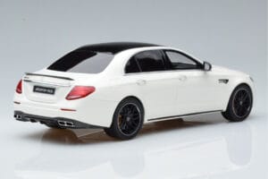 Mercedes AMG E63 S W213 Weiss GT Spirit 1:18 B66965711 Resin – Bild 2 von 6