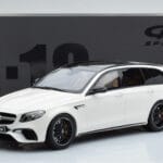 Mercedes AMG E63 S S213 T-Model Weiss GT Spirit 1:18 - image 6 of 6
