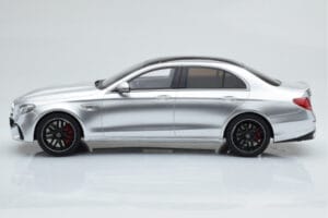 Mercedes AMG E63 S W213 Silber GT Spirit 1:18 GT230 Resin – Bild 3 von 6
