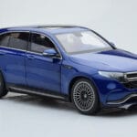 Mercedes EQC 400 Brilliant Blau NZG 1:18 - image 6 of 8